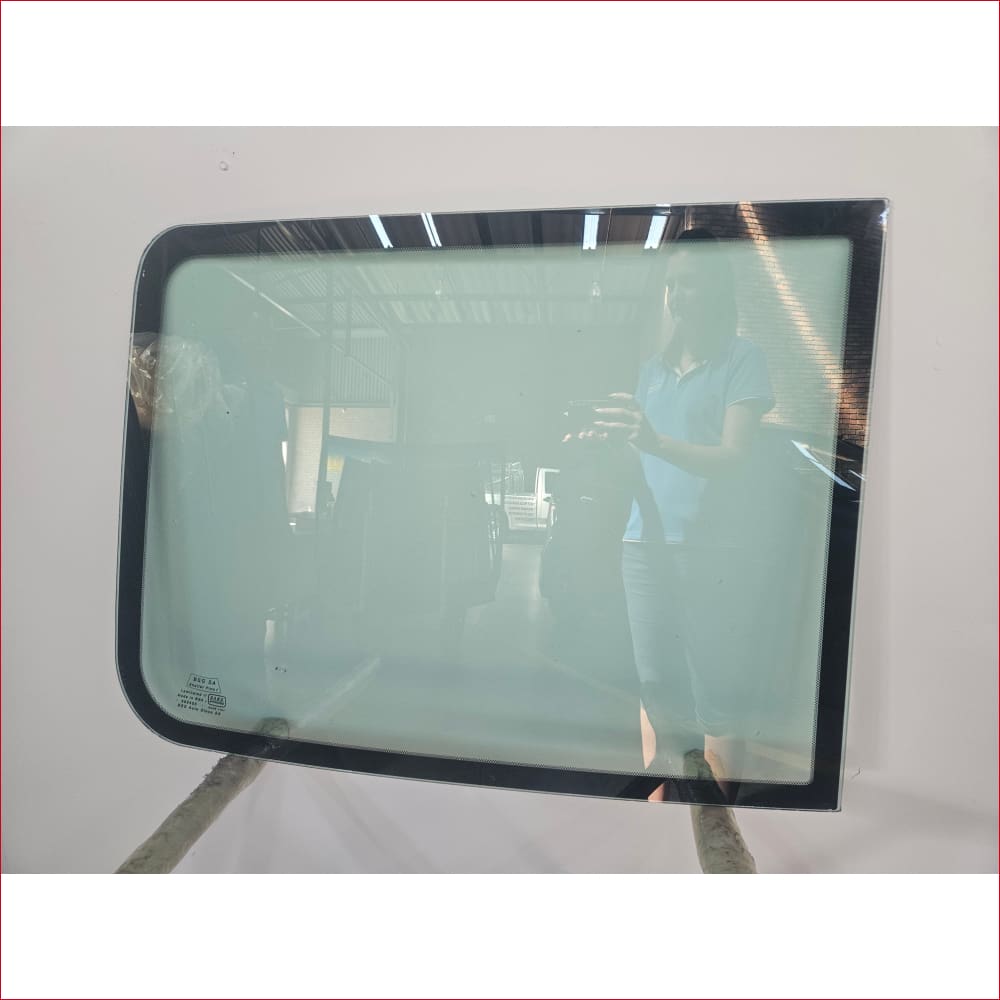 Shop BSG Auto Glass SA Western Star 6900 Truck RHS Windscreen Online