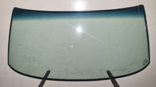 Load image into Gallery viewer, Toyota Crown 79-83 Windscreen