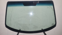 Load image into Gallery viewer, Hyundai Tiburon II 01-08 Windscreen