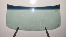 Load image into Gallery viewer, Nissan/Datsun 620 LDV 72-79 Windscreen
