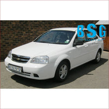 Load image into Gallery viewer, Chevrolet Optra 04-11 Windscreen - Windscreen