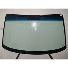 Load image into Gallery viewer, Hyundai Sonata 00-05 Windscreen - Windscreen