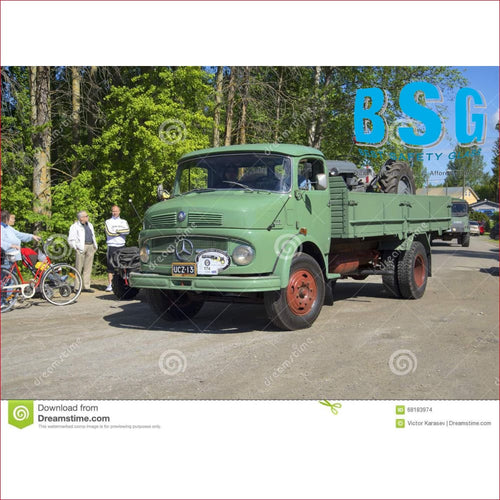 Mercedes-Benz Truck 68-78 Size: 1940x750 Windscreen - Windscreen
