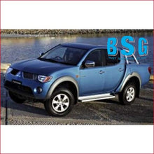 Load image into Gallery viewer, Mitsubishi Triton 07-16 Windscreen - Windscreen