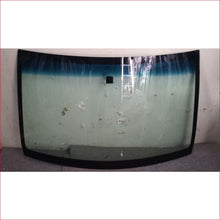 Load image into Gallery viewer, Daihatsu Sirion 05-10 Windscreen - Windscreen