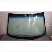 Load image into Gallery viewer, Honda Civic 4D 00-06 Windscreen - Windscreen