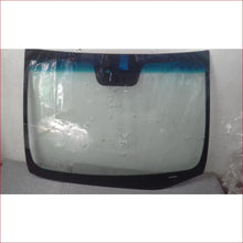 Load image into Gallery viewer, Hyundai i30 II 5D Rain Sensor Artwork 12-17 Windscreen - Windscreen