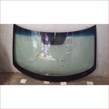Load image into Gallery viewer, Kia Soul 2 15- Windscreen - Windscreen