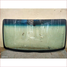 Load image into Gallery viewer, Toyota Quantum Low Roof 05- Windscreen - Windscreen